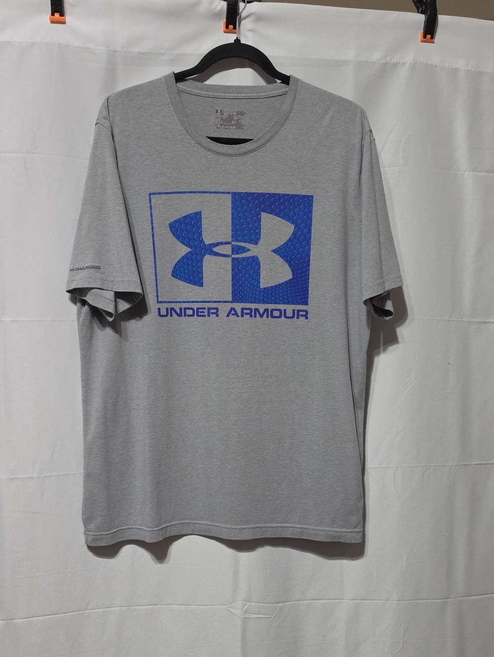 Mens Under Armour Grey Heat Gear Loose Fit Tshirt. Size: L